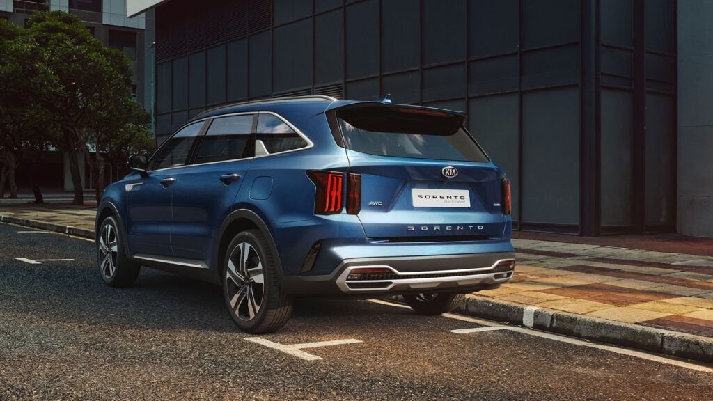 Kia Sorento PHEV rear | MQE Más que Eléctricos