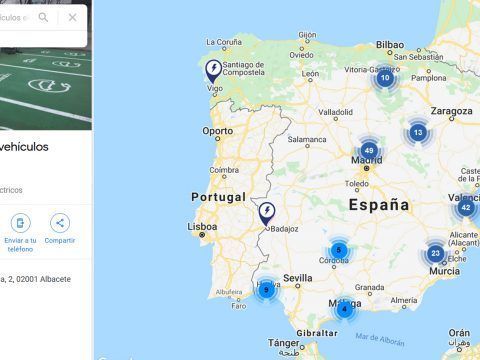 Estación de carga de vehículos eléctricos en Albacete, ubicada en la Calle Federico García Lorca.