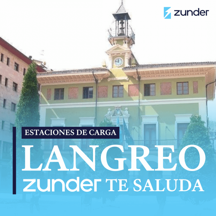 Edificio histórico en Langreo con señalización de estaciones de carga eléctrica Zunder.