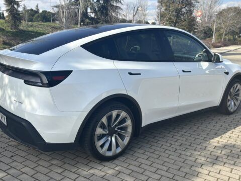 precio tesla model y 2025